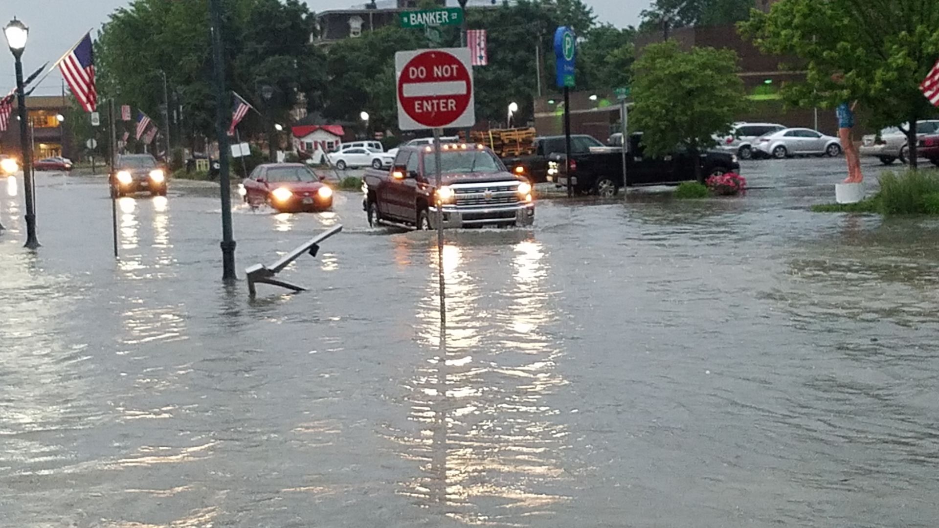 Flash floods hit Effingham